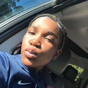 Meet your Posher, Gabrielle